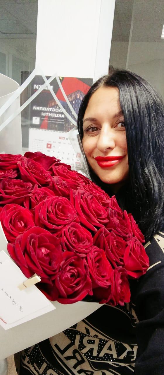 Фото Новосибирские женщины показали свои букеты на 8 Марта 3 - Сиб.ФМ Фото Новосибирские женщины показали свои букеты на 8 Марта 3